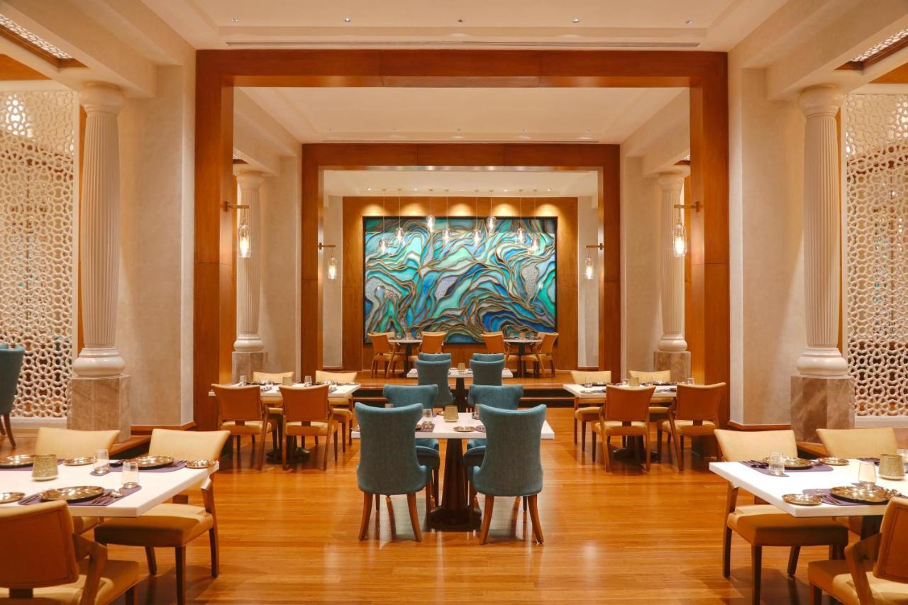 The Westin Mumbai Powai Lake Exterior foto