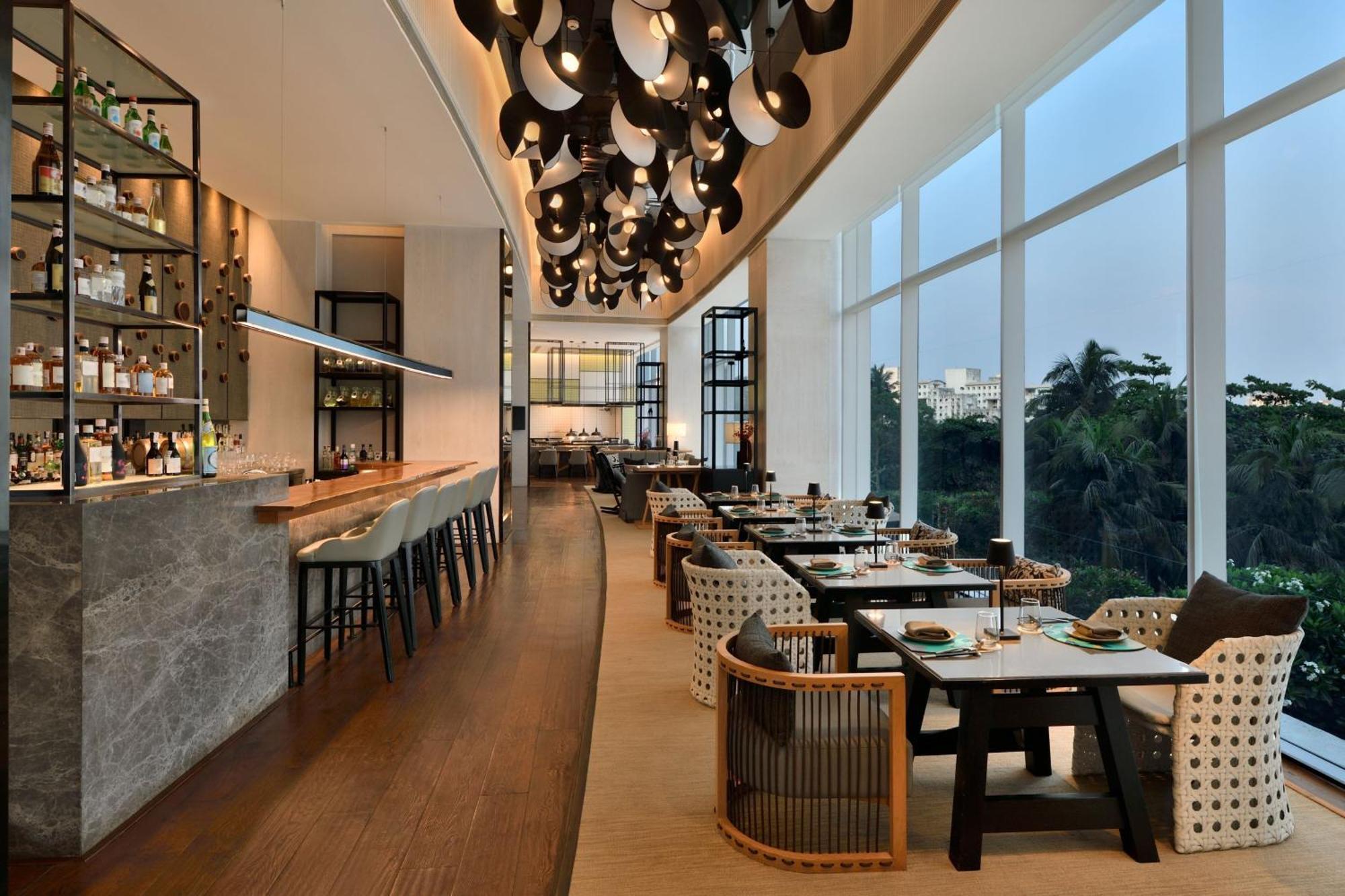 The Westin Mumbai Powai Lake Exterior foto