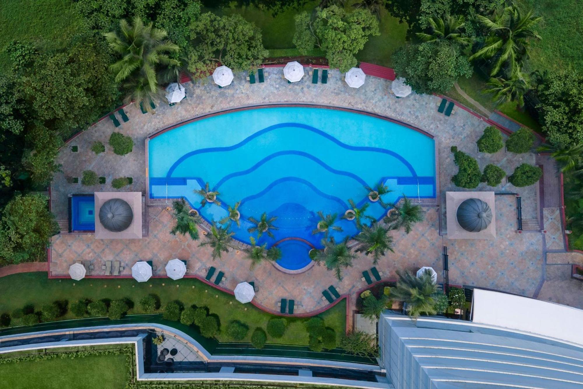 The Westin Mumbai Powai Lake Exterior foto